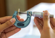 Micrometer (ไมโครมิเตอร์วัดนอก) คืออะไร? เข้าใจเครื่องมือวัดระดับไมครอนแบบช่างตัวจริง Micrometer wallpaper ep1