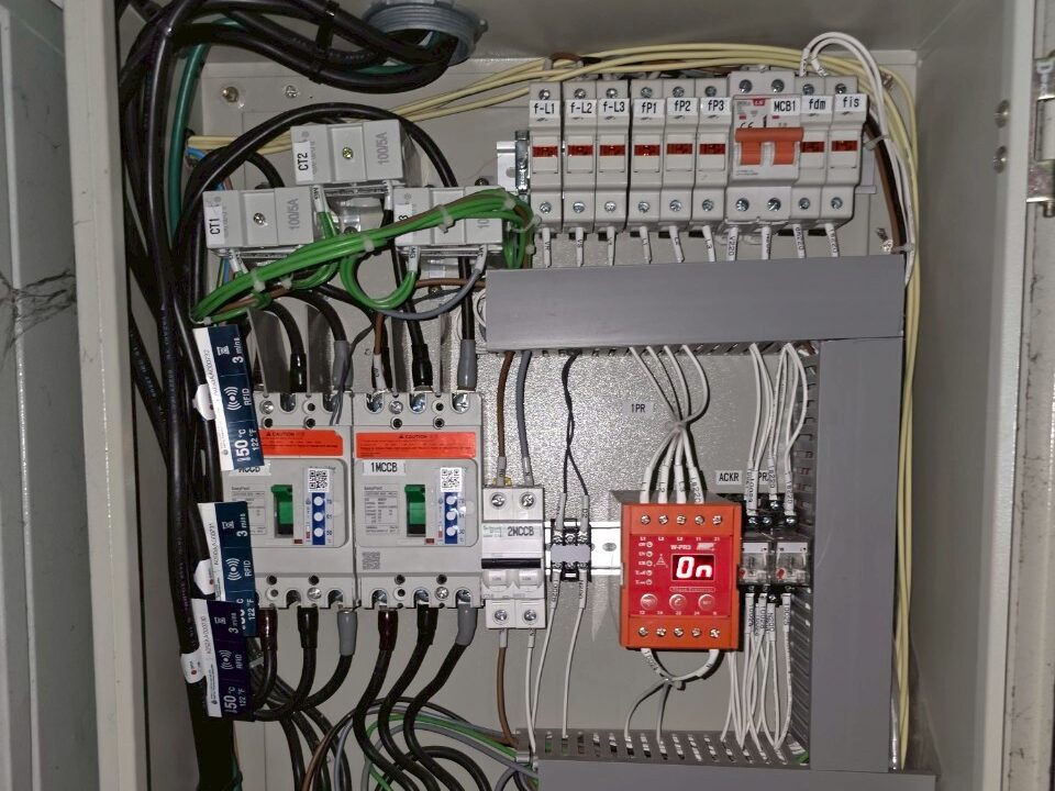 Digital Temperature Indicator